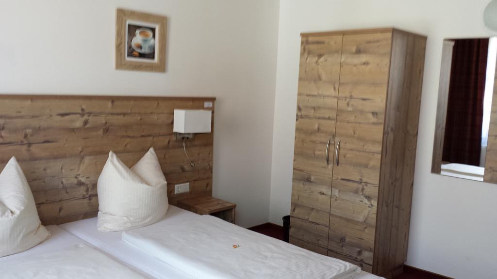 Hotel Alte Krone Tübingen Værelse billede