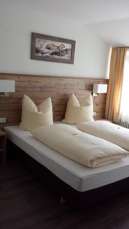 Hotel Alte Krone Tübingen Værelse billede